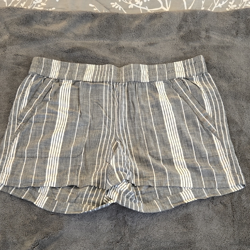 Sonoma Gray and White Bermuda Shorts with Vertical Stripes